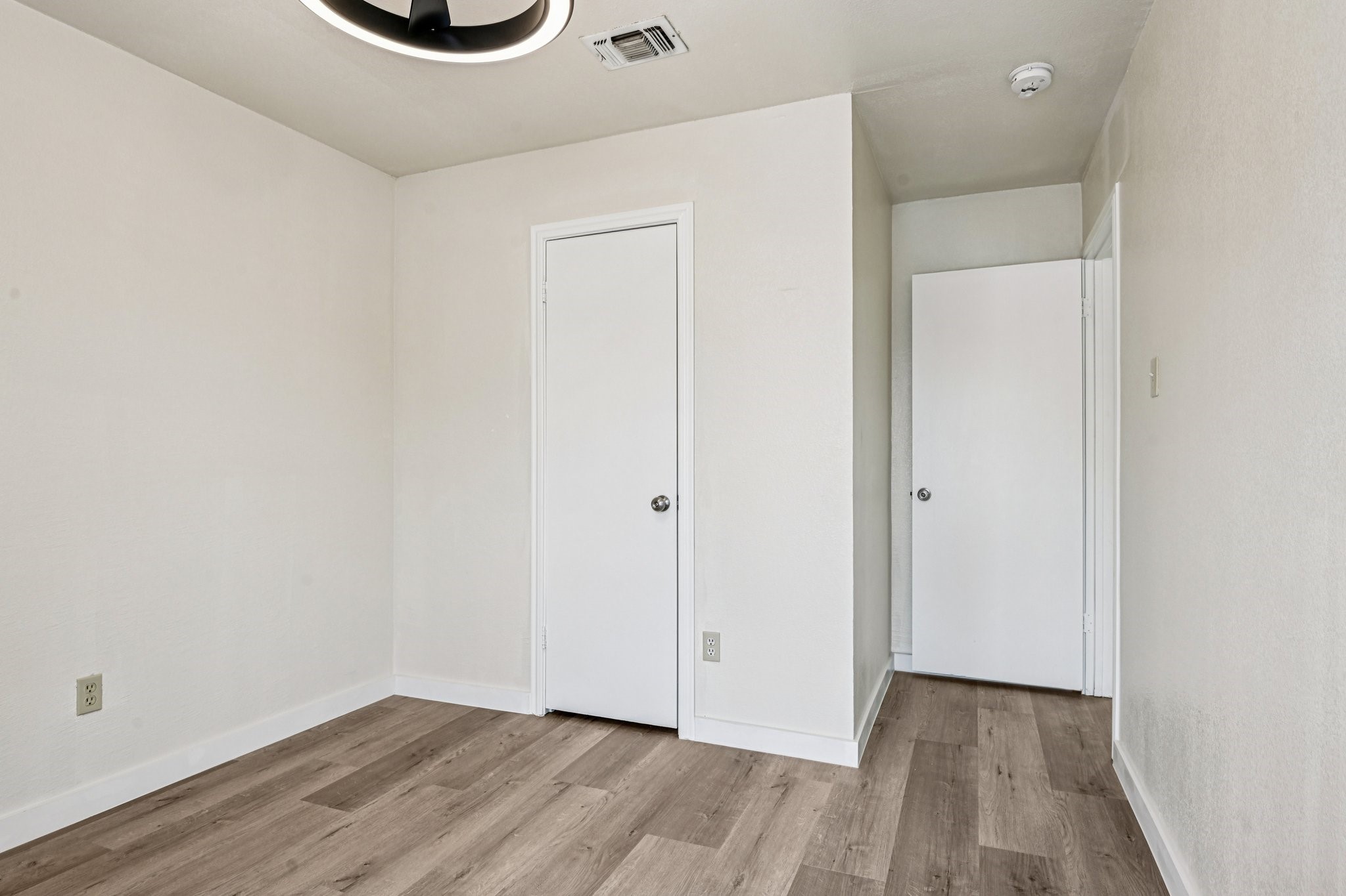 832 Cross Timbers Drive