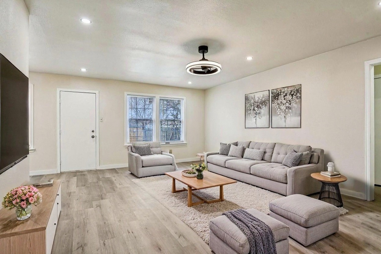 832 Cross Timbers Drive