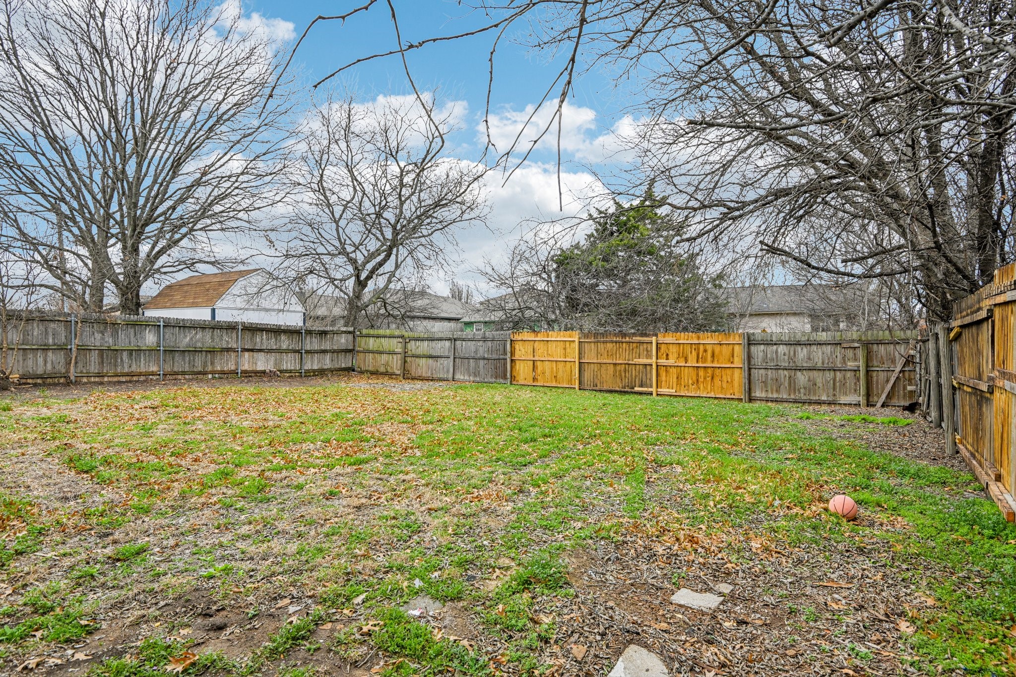 832 Cross Timbers Drive