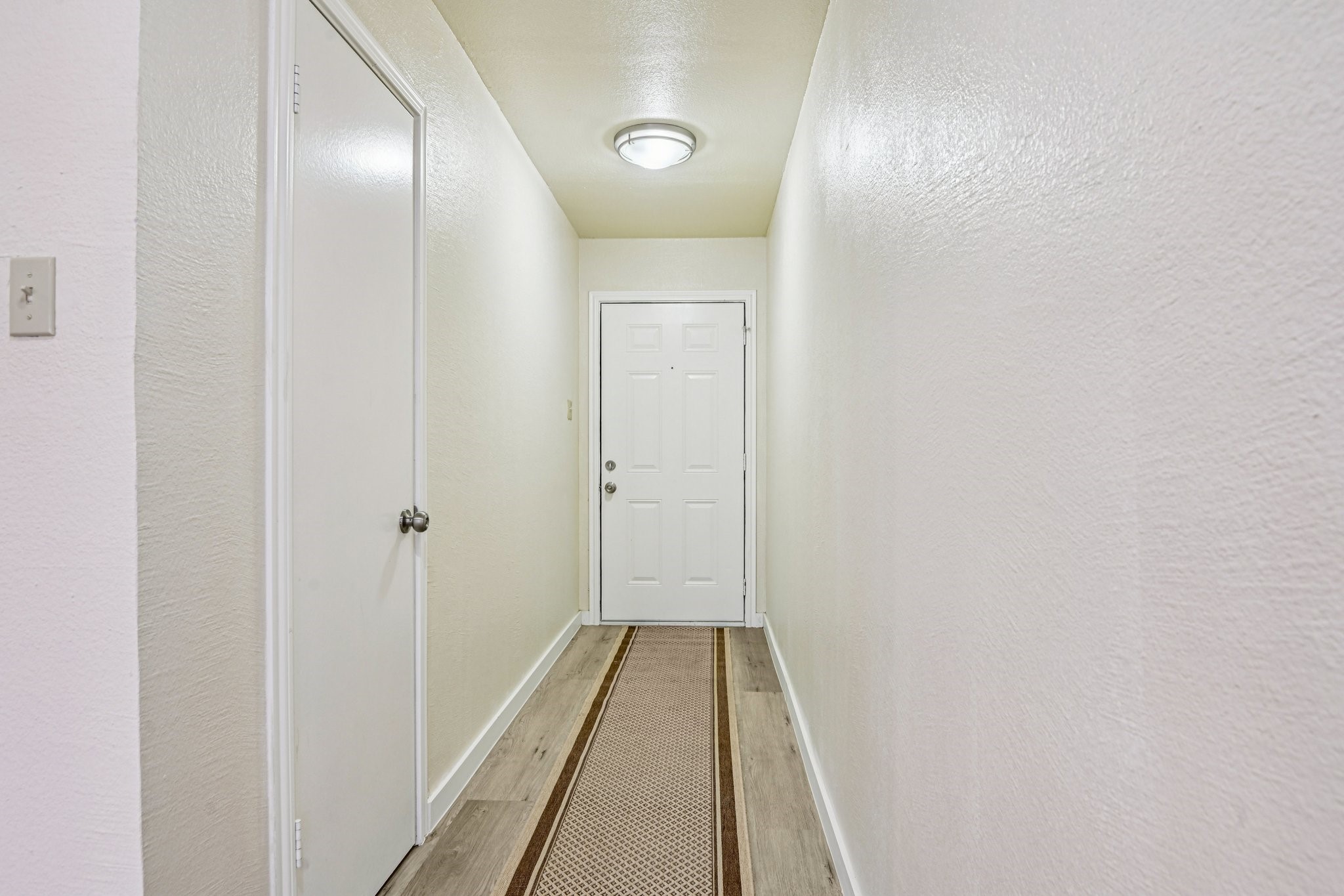 832 Cross Timbers Drive