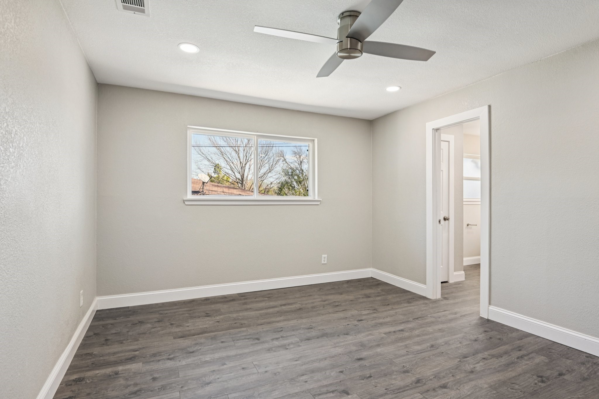 4350 Wedgmont Circle S