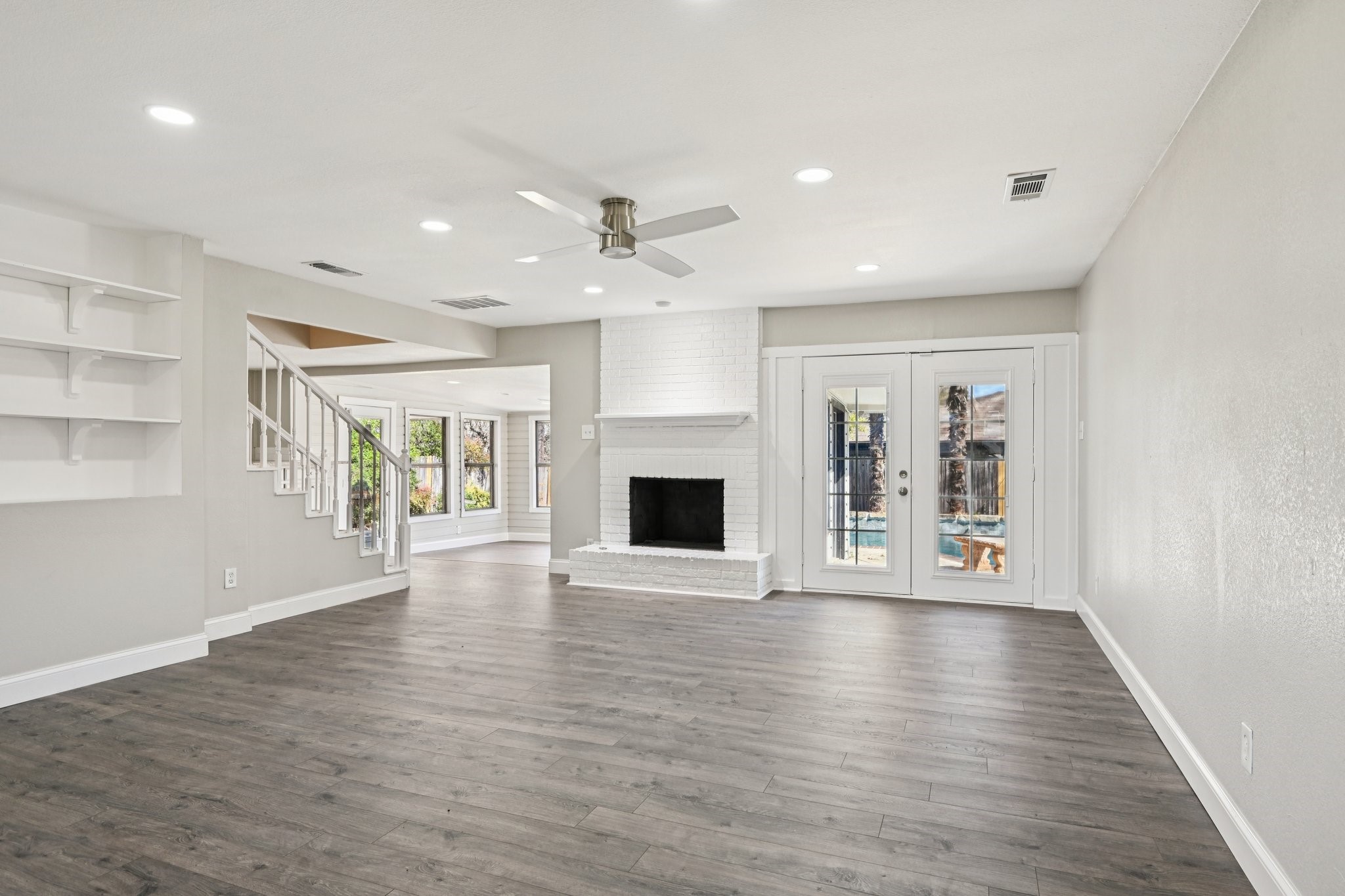 4350 Wedgmont Circle S