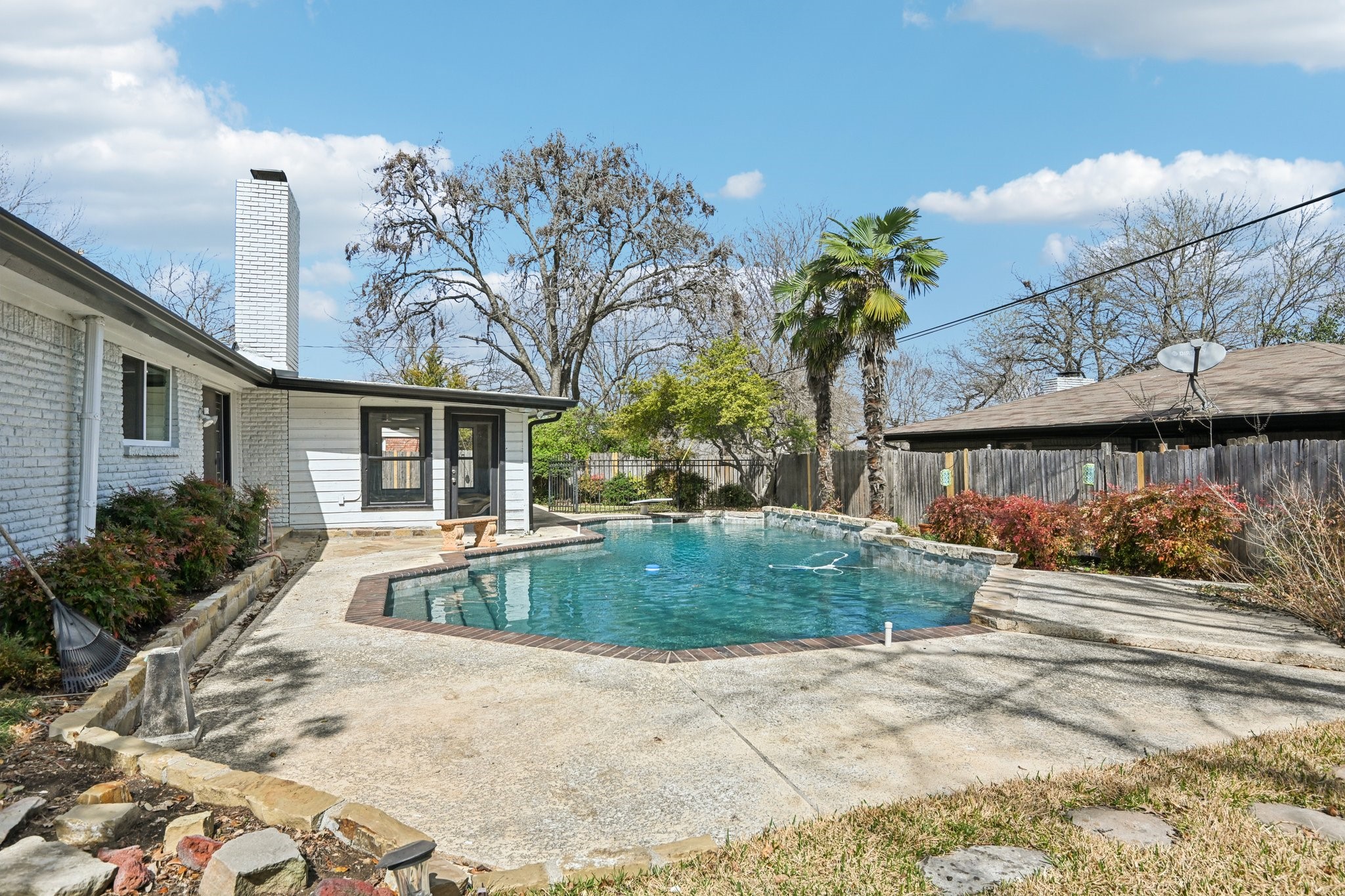 4350 Wedgmont Circle S