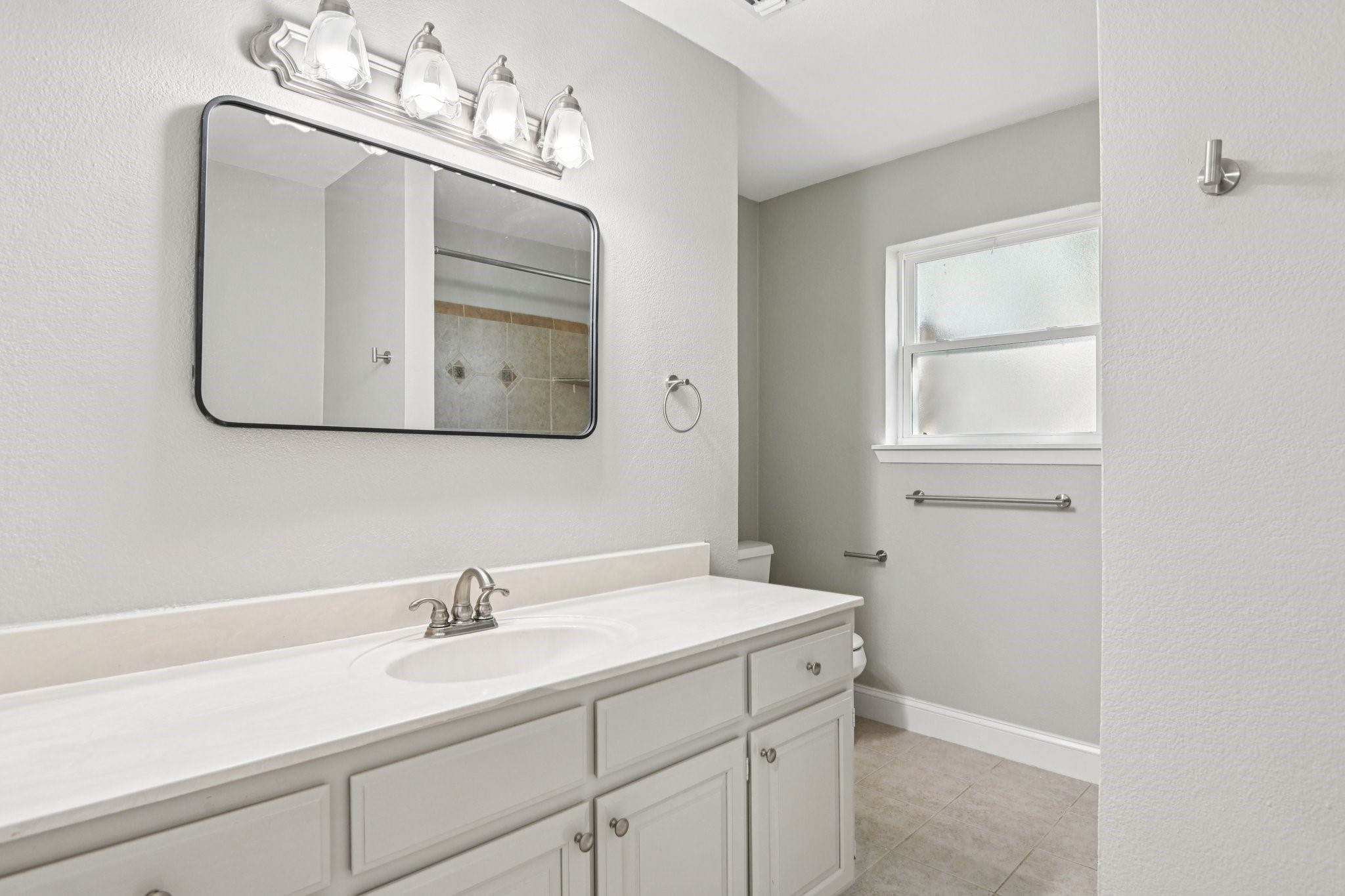 4350 Wedgmont Circle S