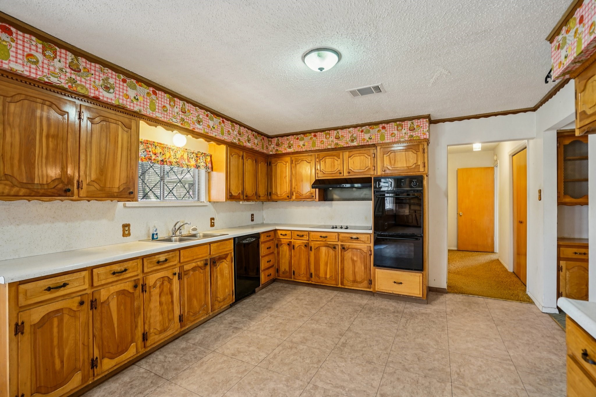 1215 Hill City Drive