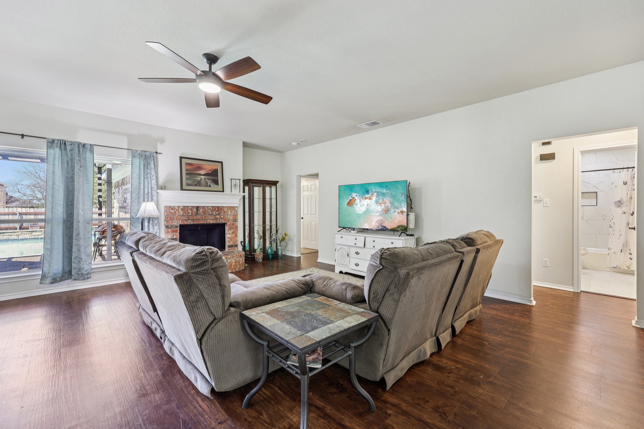 1325 Lake Shore Drive