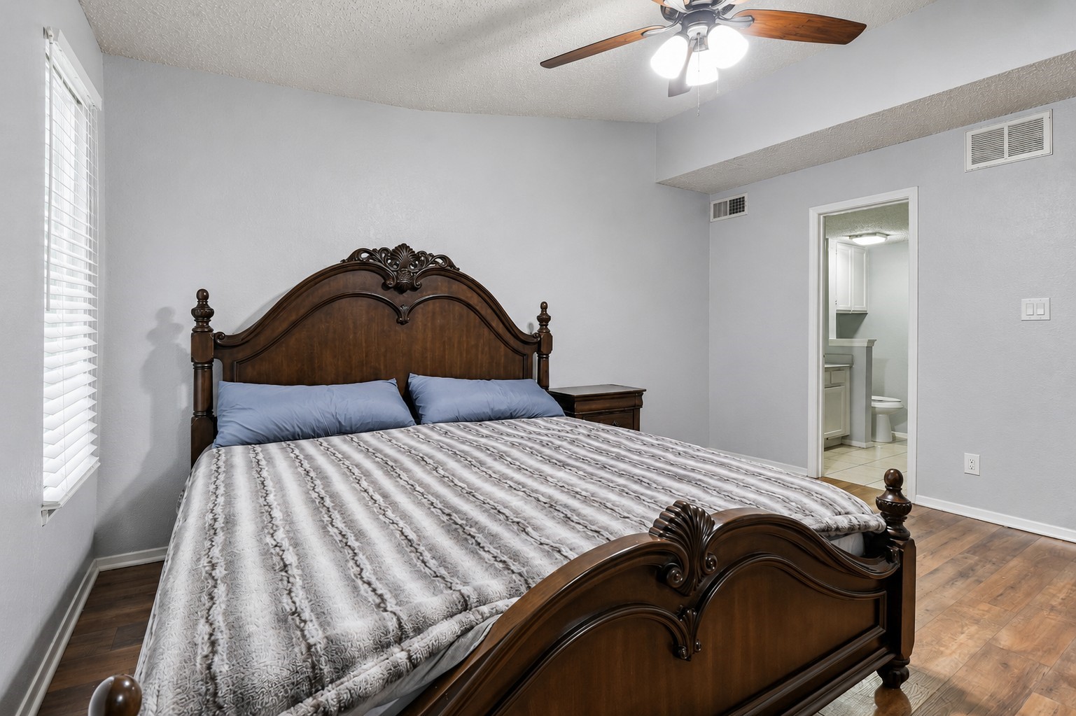 9607 Walnut Street 11107
