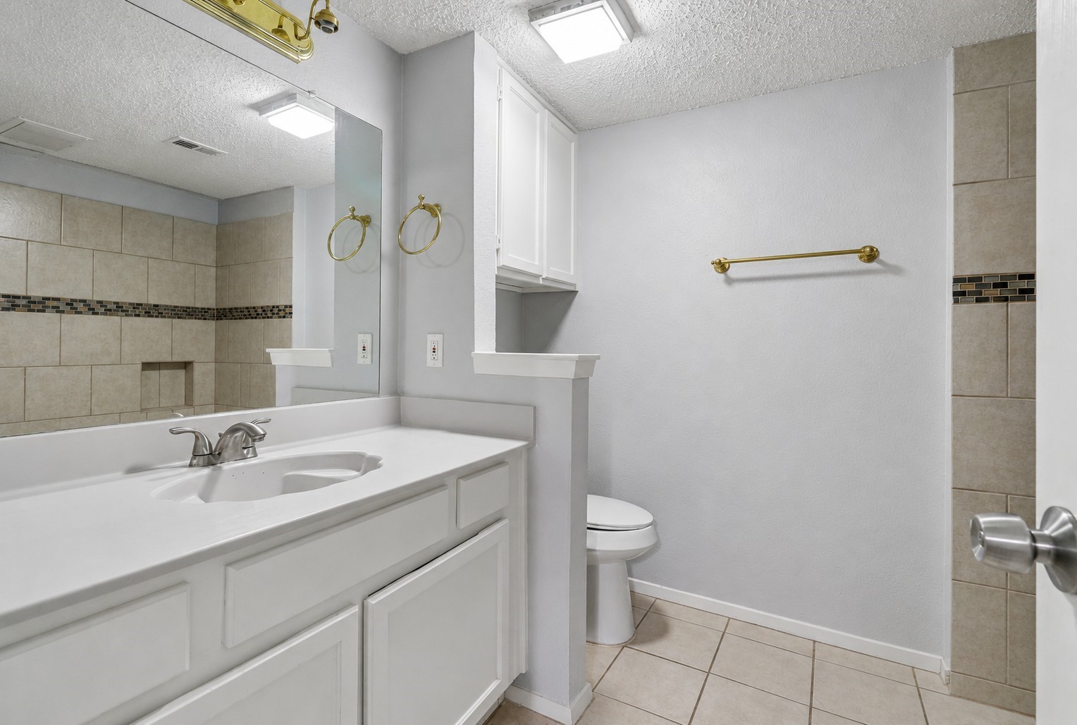9607 Walnut Street 11107