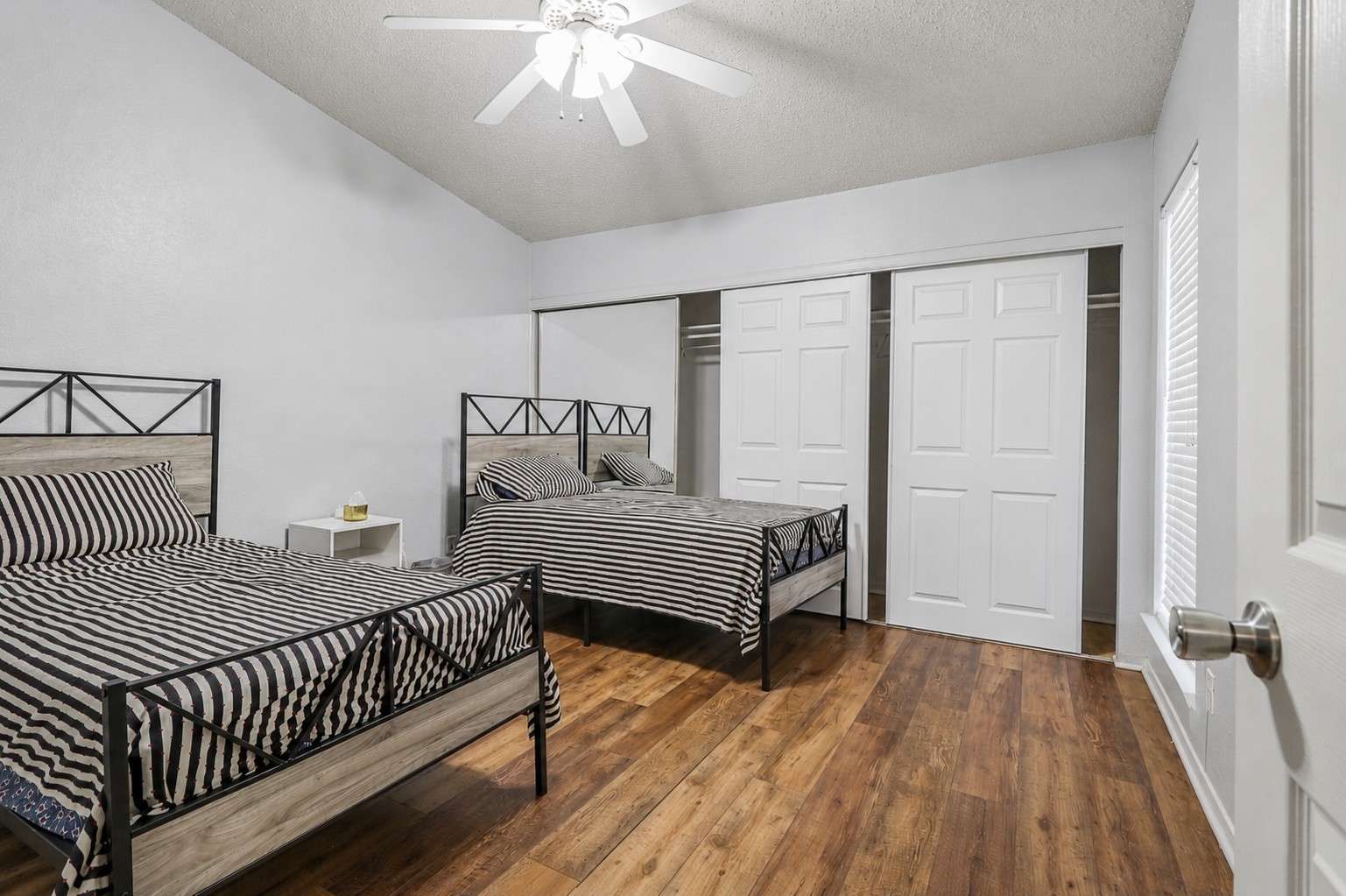 9607 Walnut Street 11107