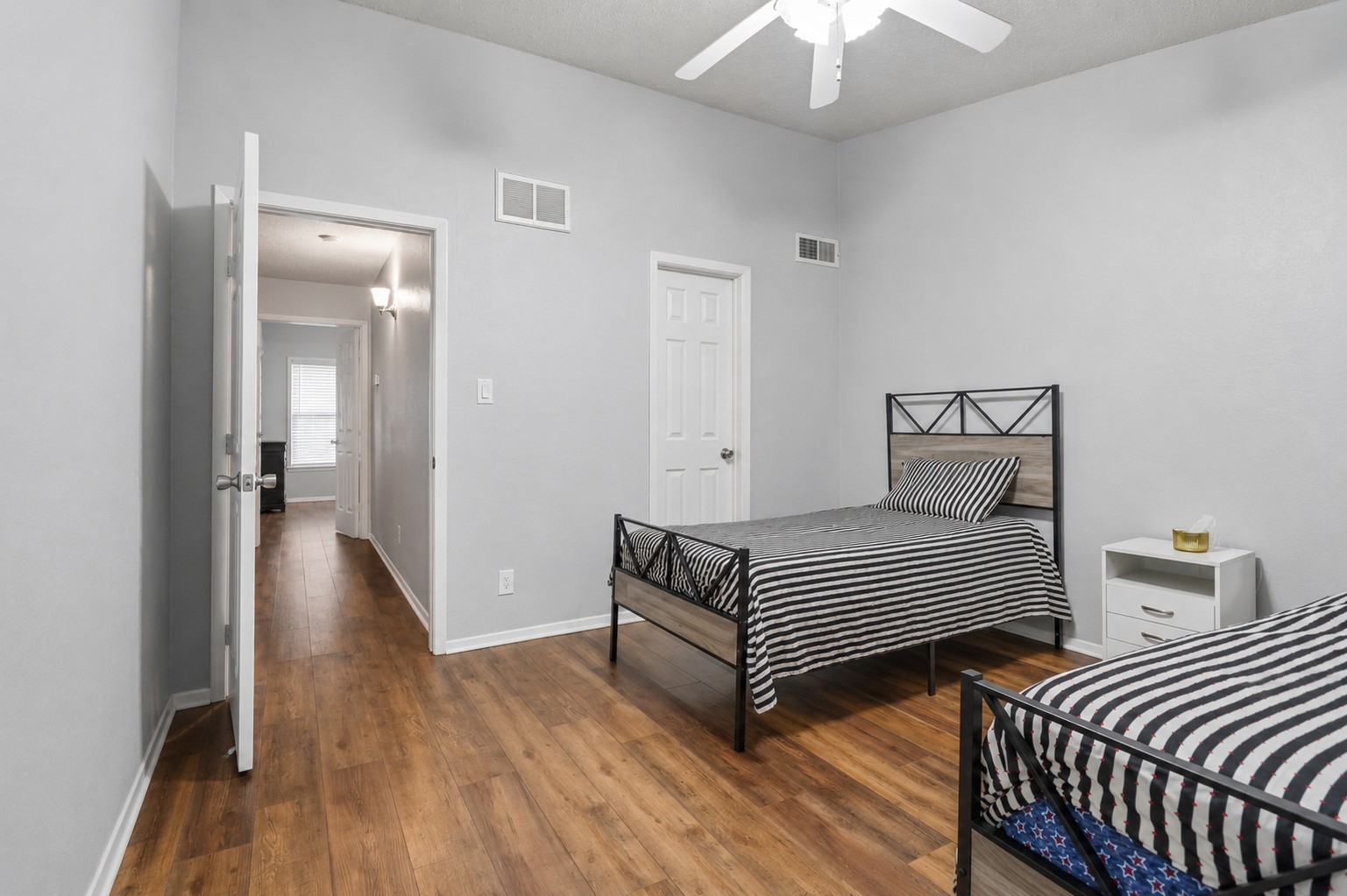 9607 Walnut Street 11107