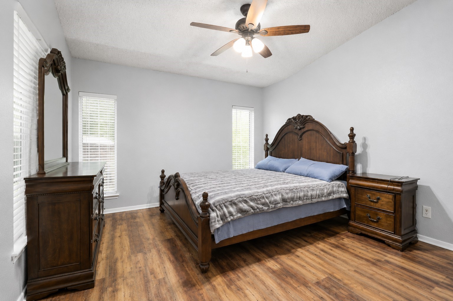 9607 Walnut Street 11107