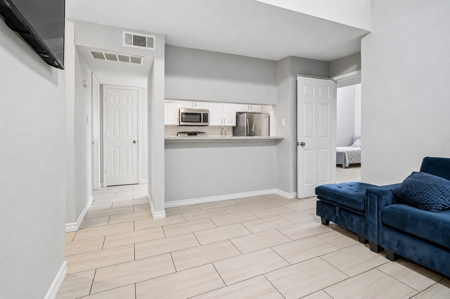 9607 Walnut Street 11107