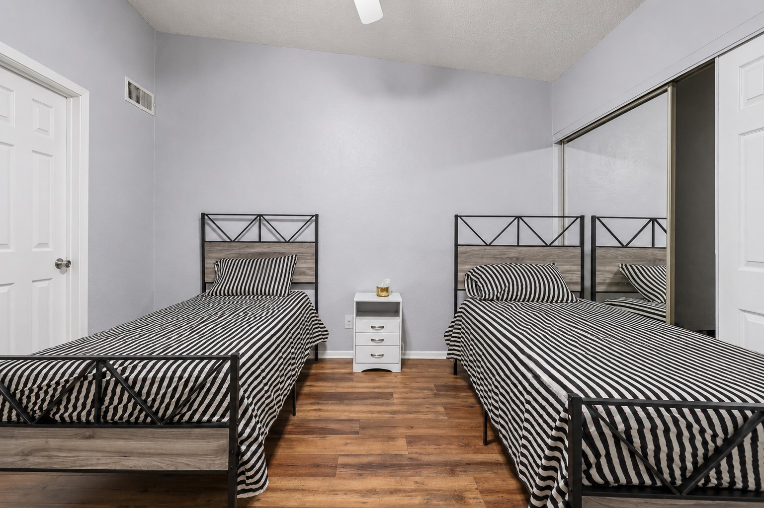 9607 Walnut Street 11107