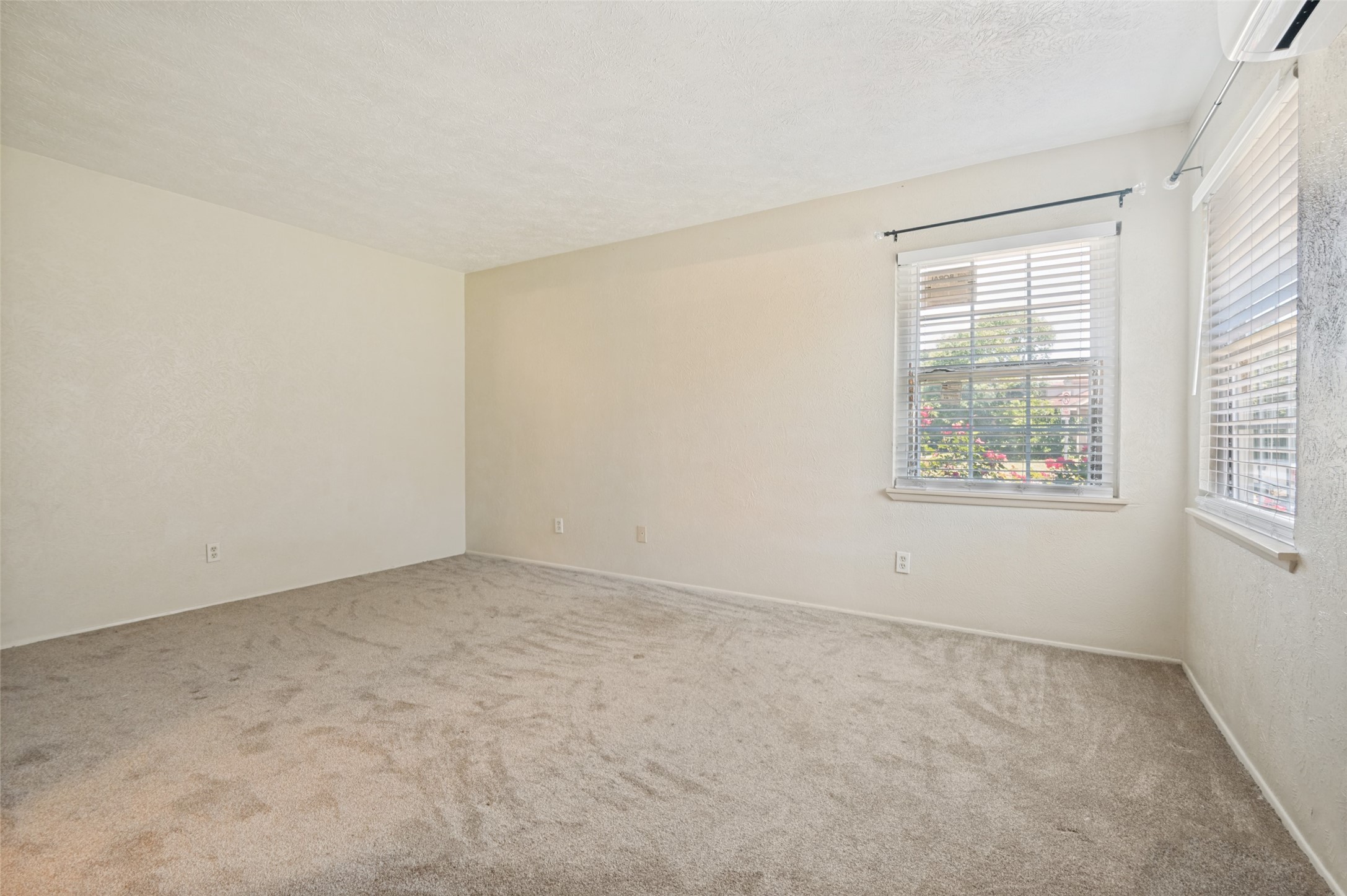 7305 Pineberry Road