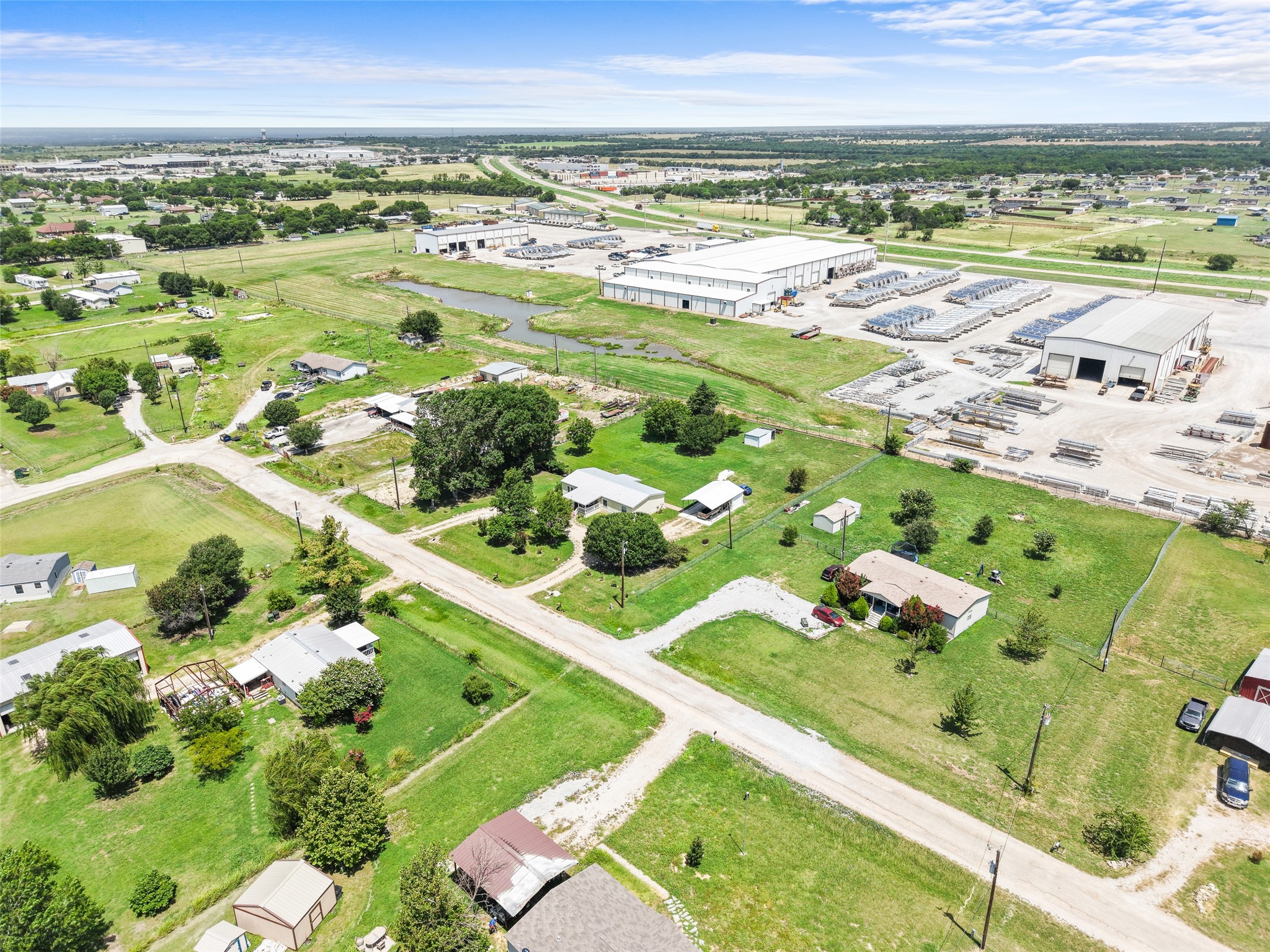 542 Private Road 4906