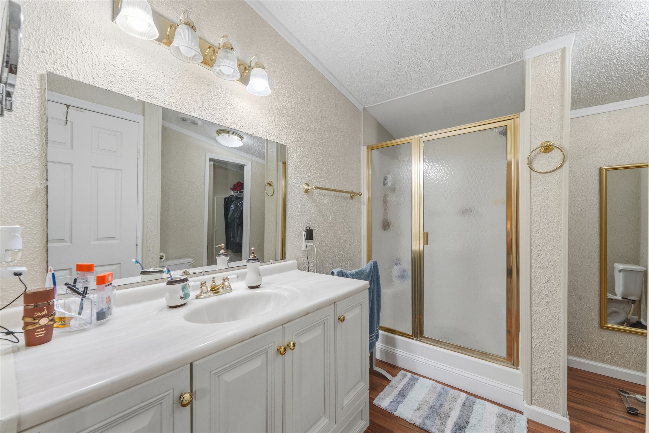 542 Private Road 4906