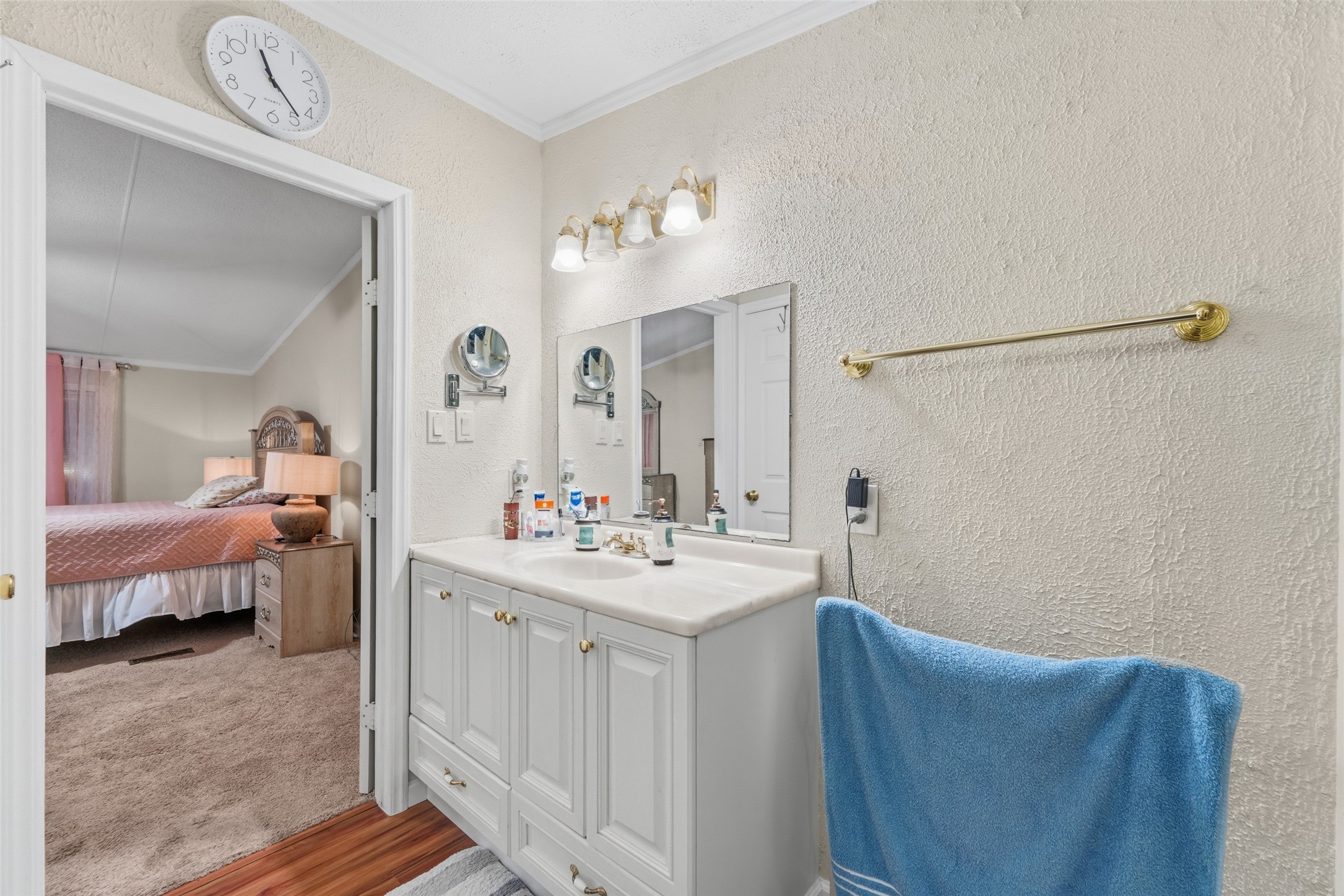 542 Private Road 4906