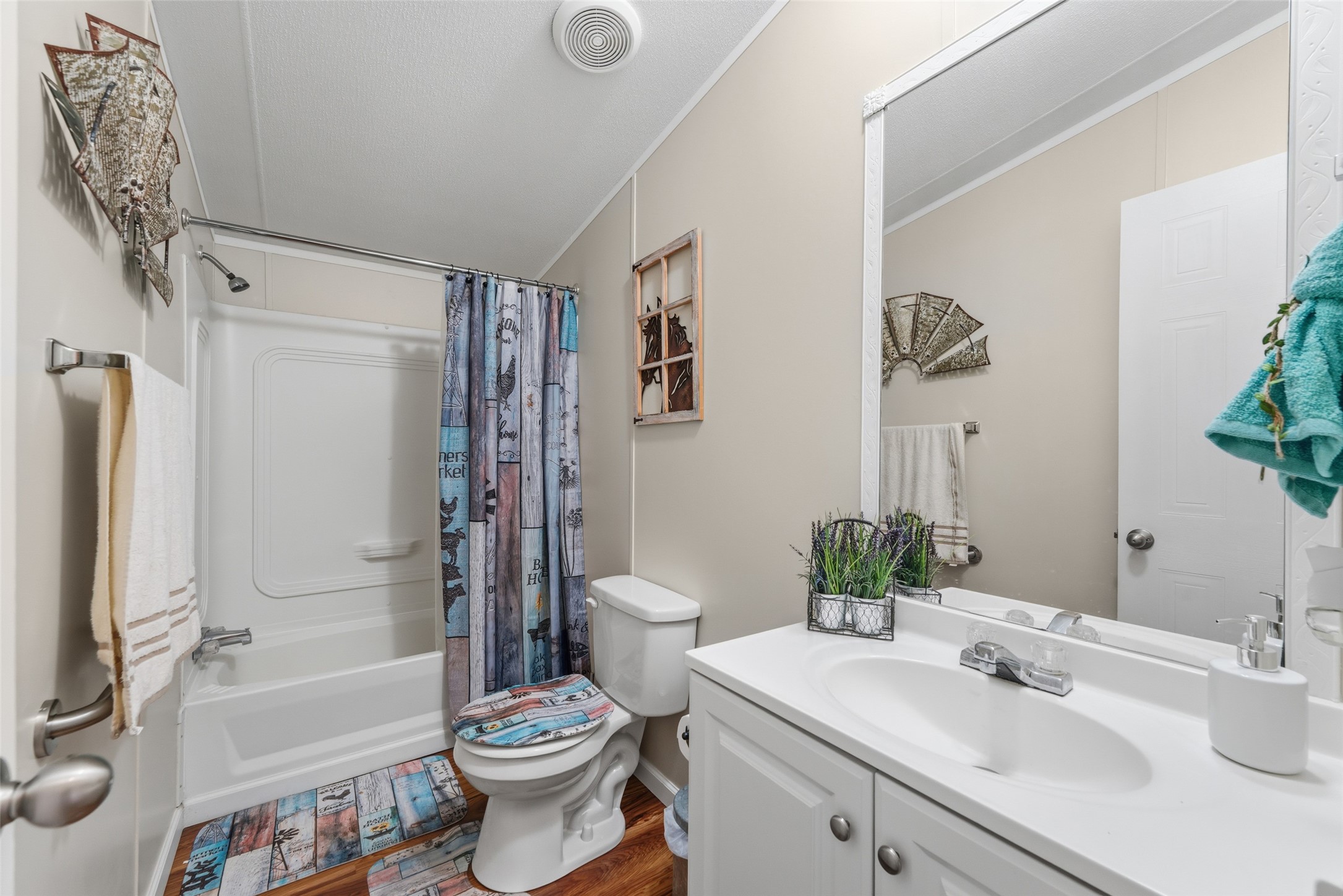 542 Private Road 4906