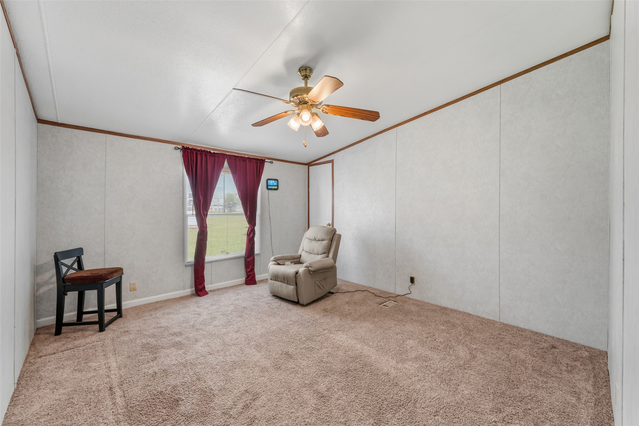 542 Private Road 4906