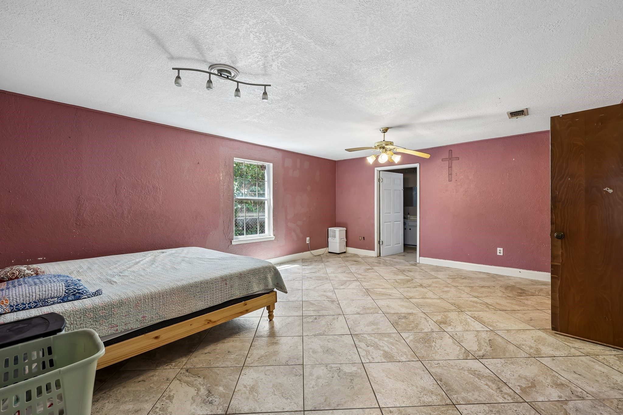 2450 S Burleson Boulevard