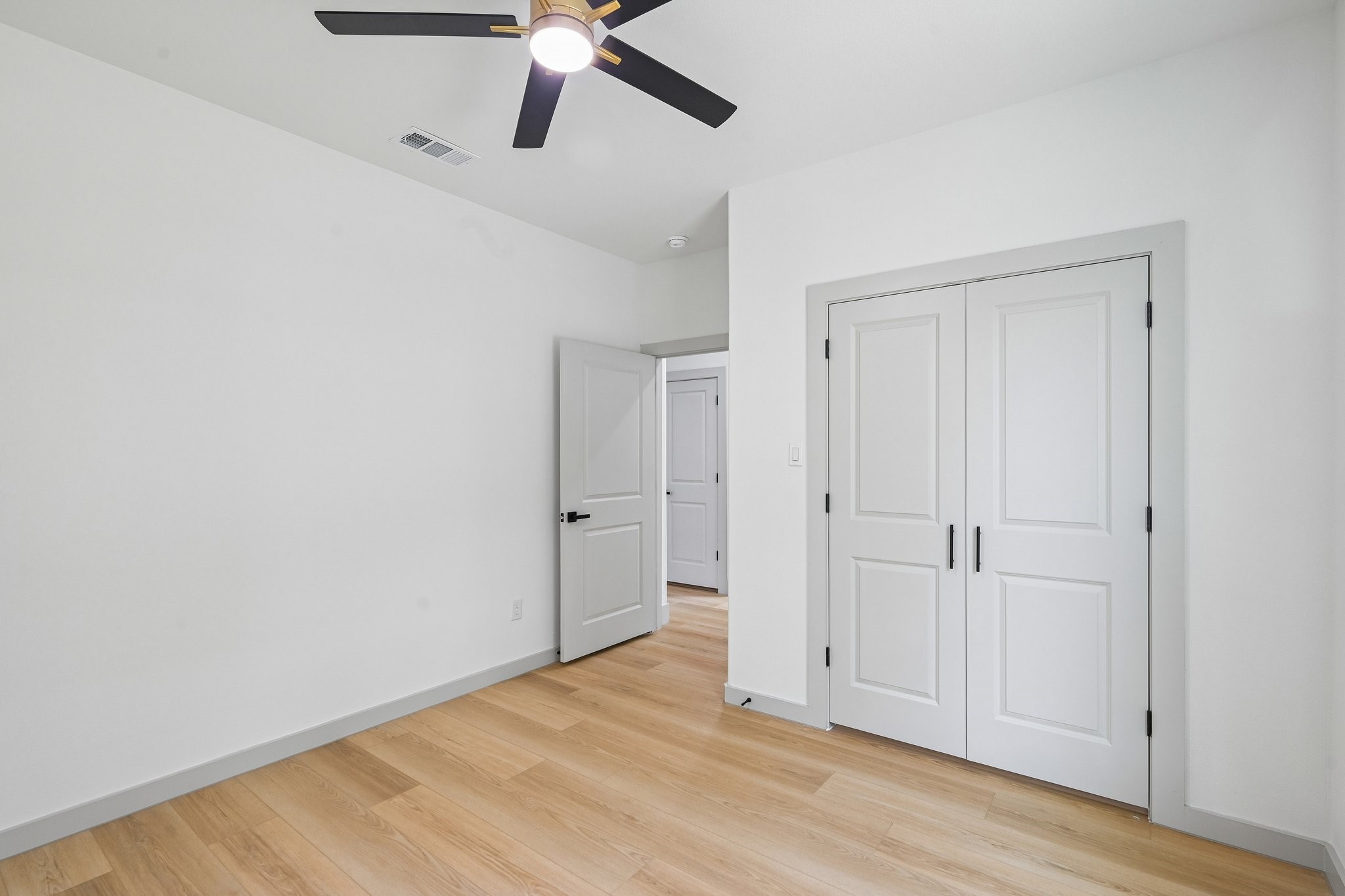 606 Netherland Drive