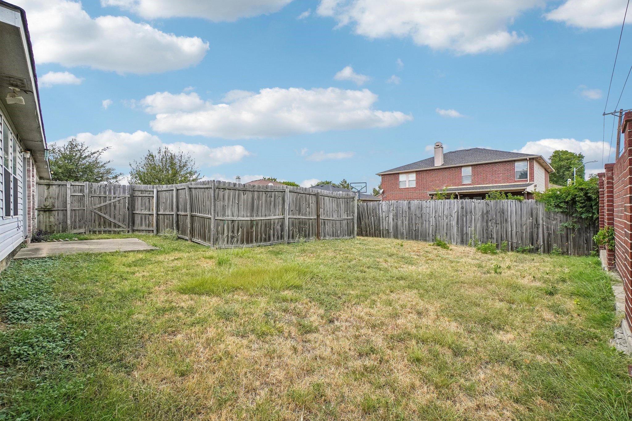 659 Pondview Drive