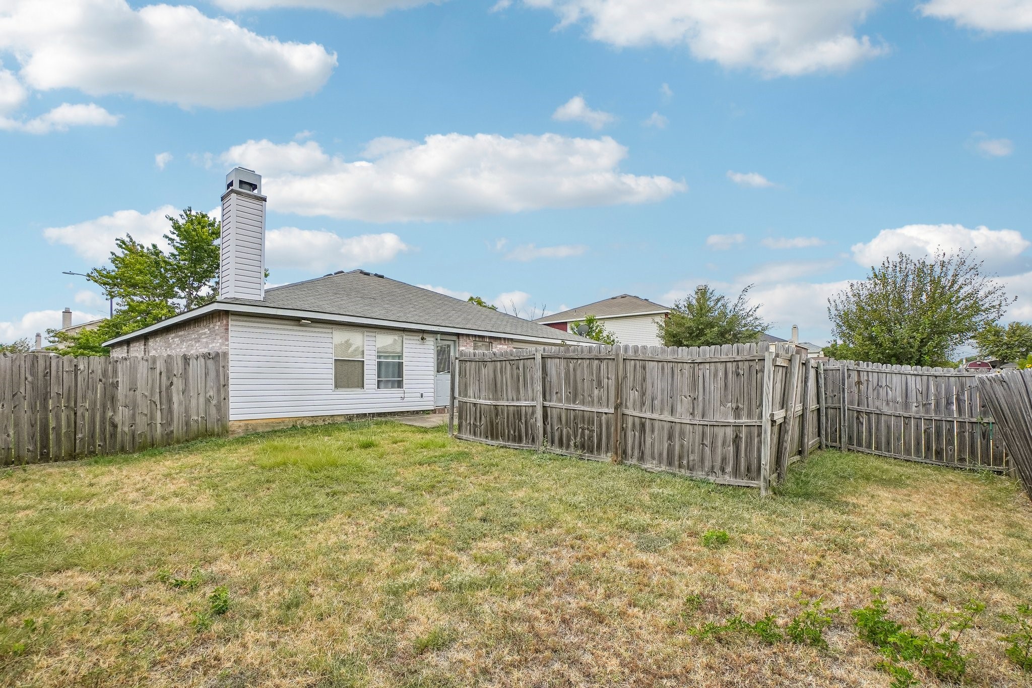 659 Pondview Drive