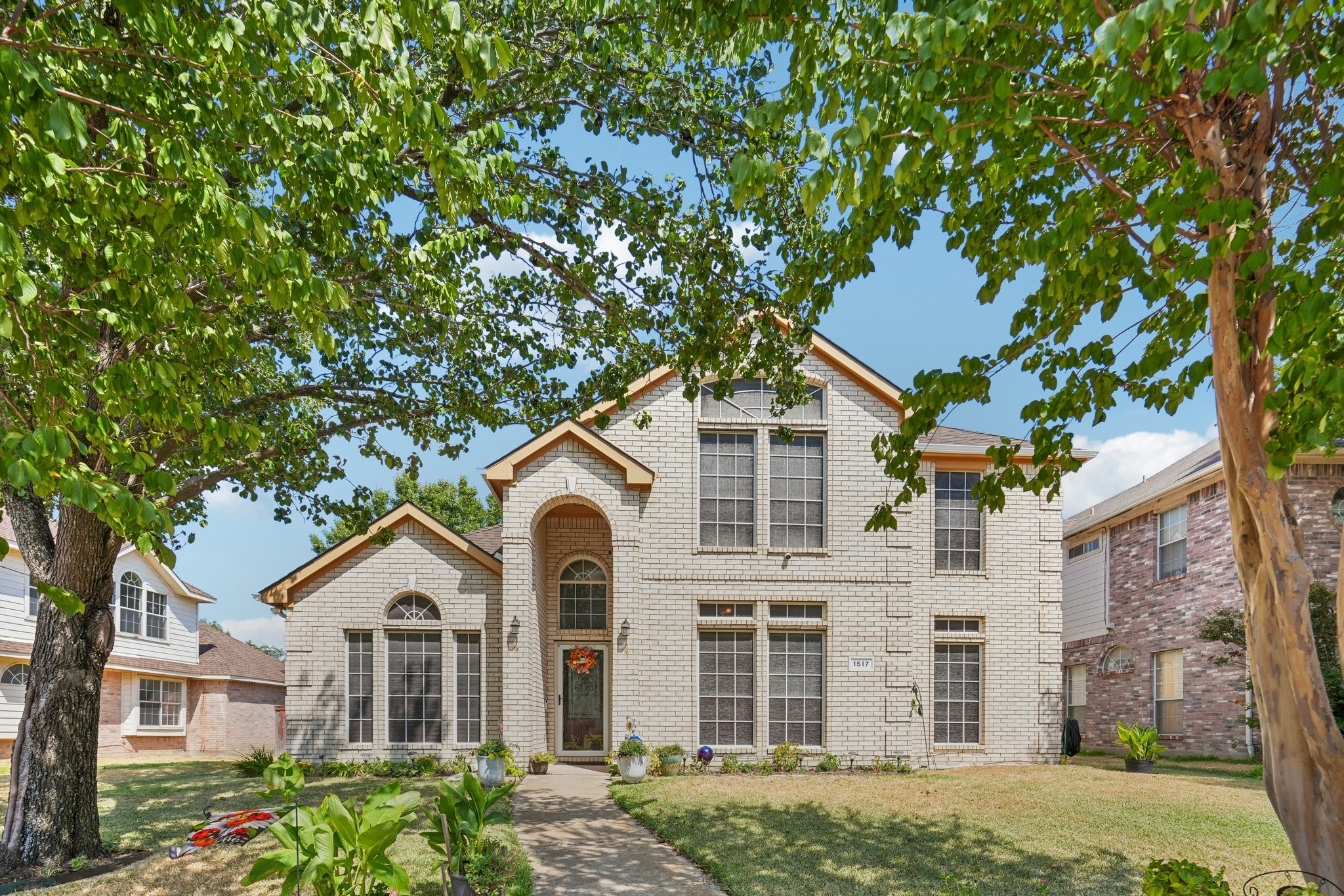 1517 Mountain Laurel Lane
