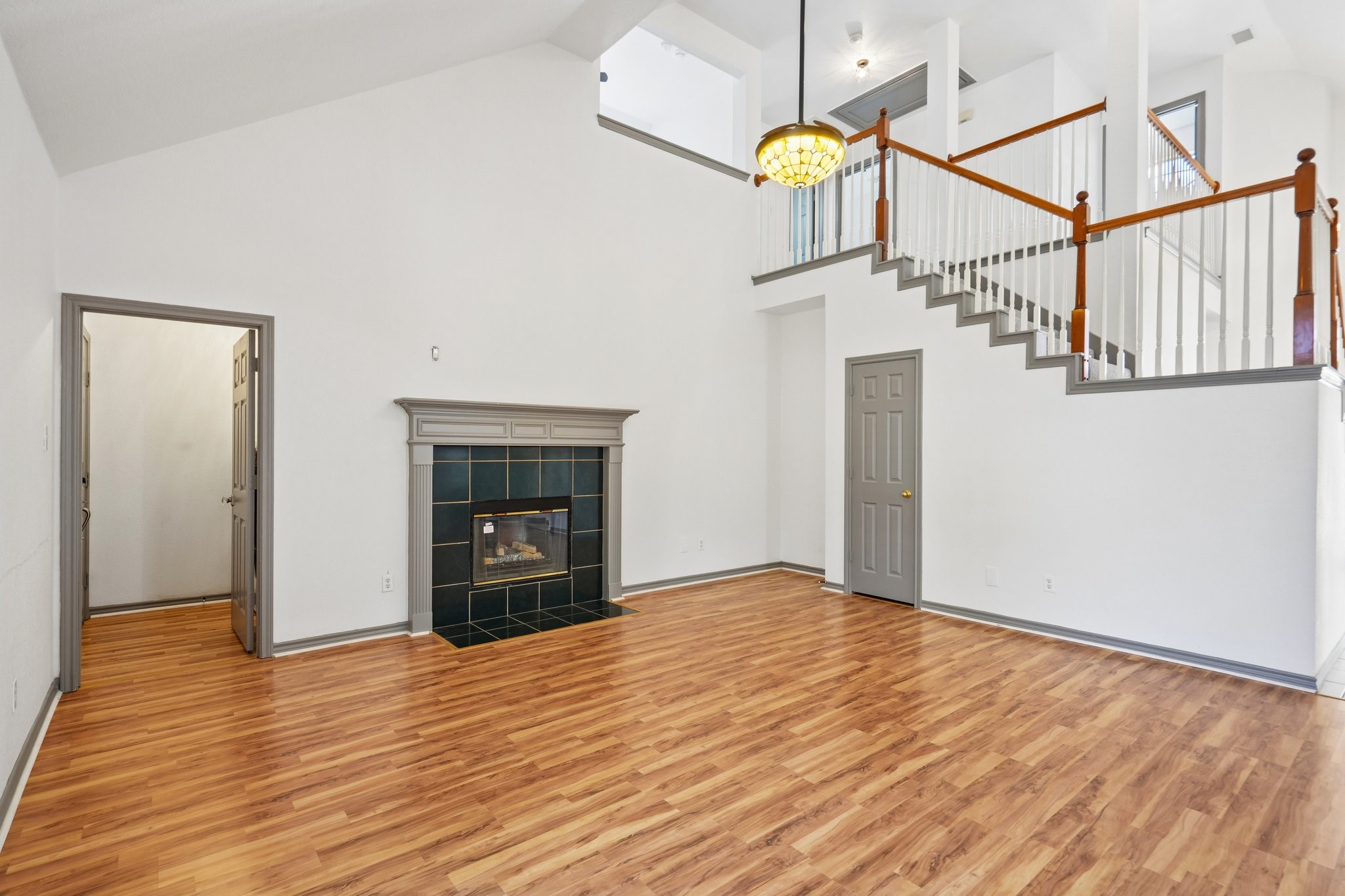 1517 Mountain Laurel Lane