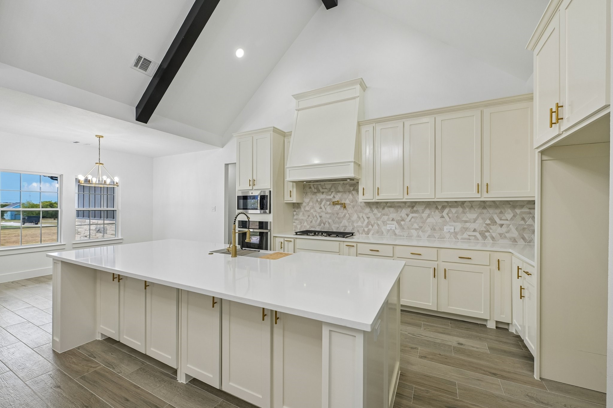 6605 Buffalo Ridge Circle