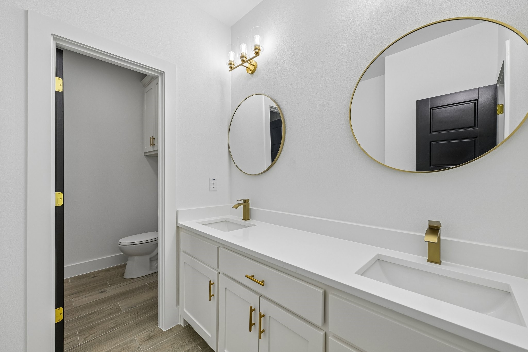 6605 Buffalo Ridge Circle