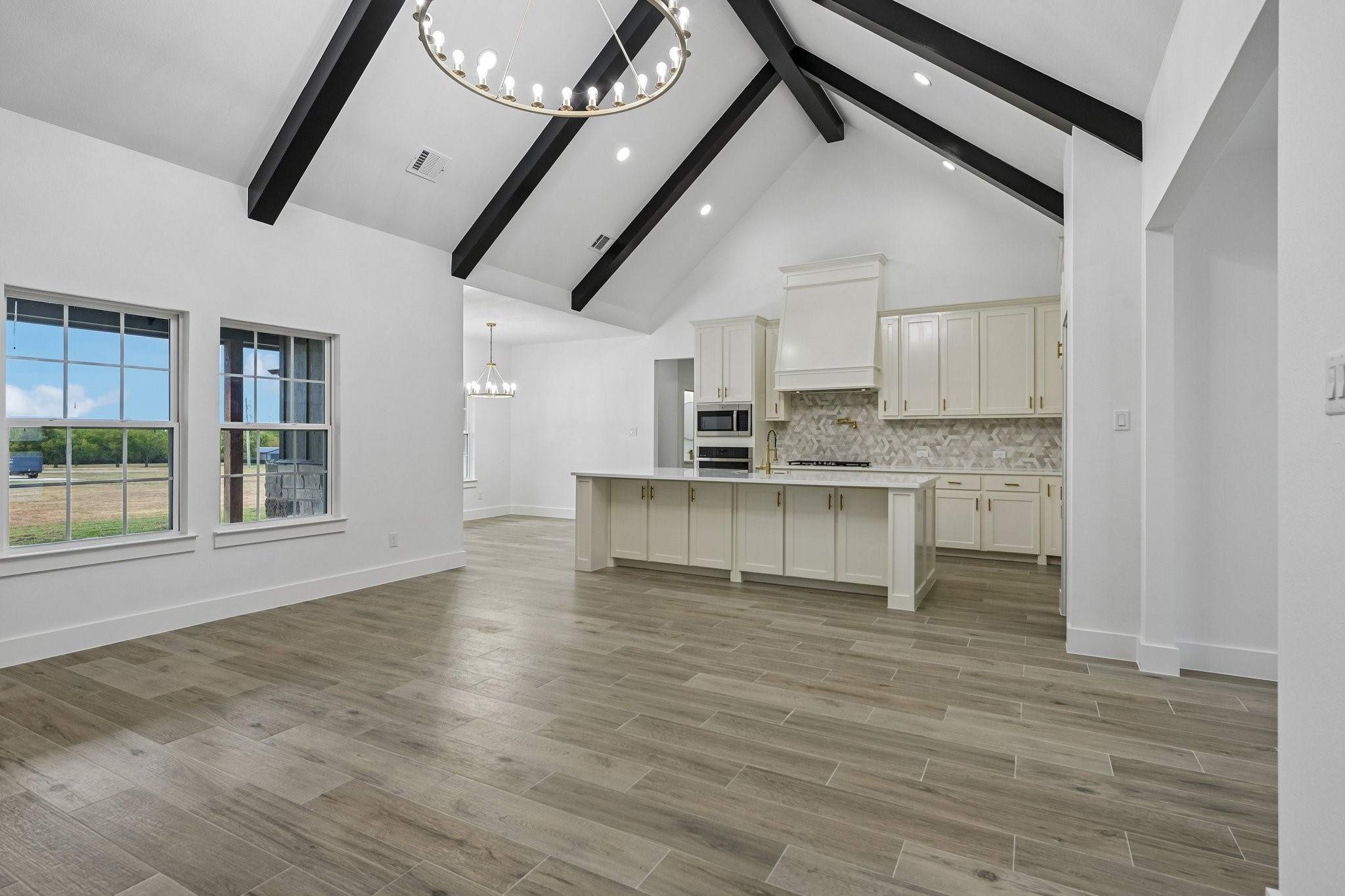 6605 Buffalo Ridge Circle