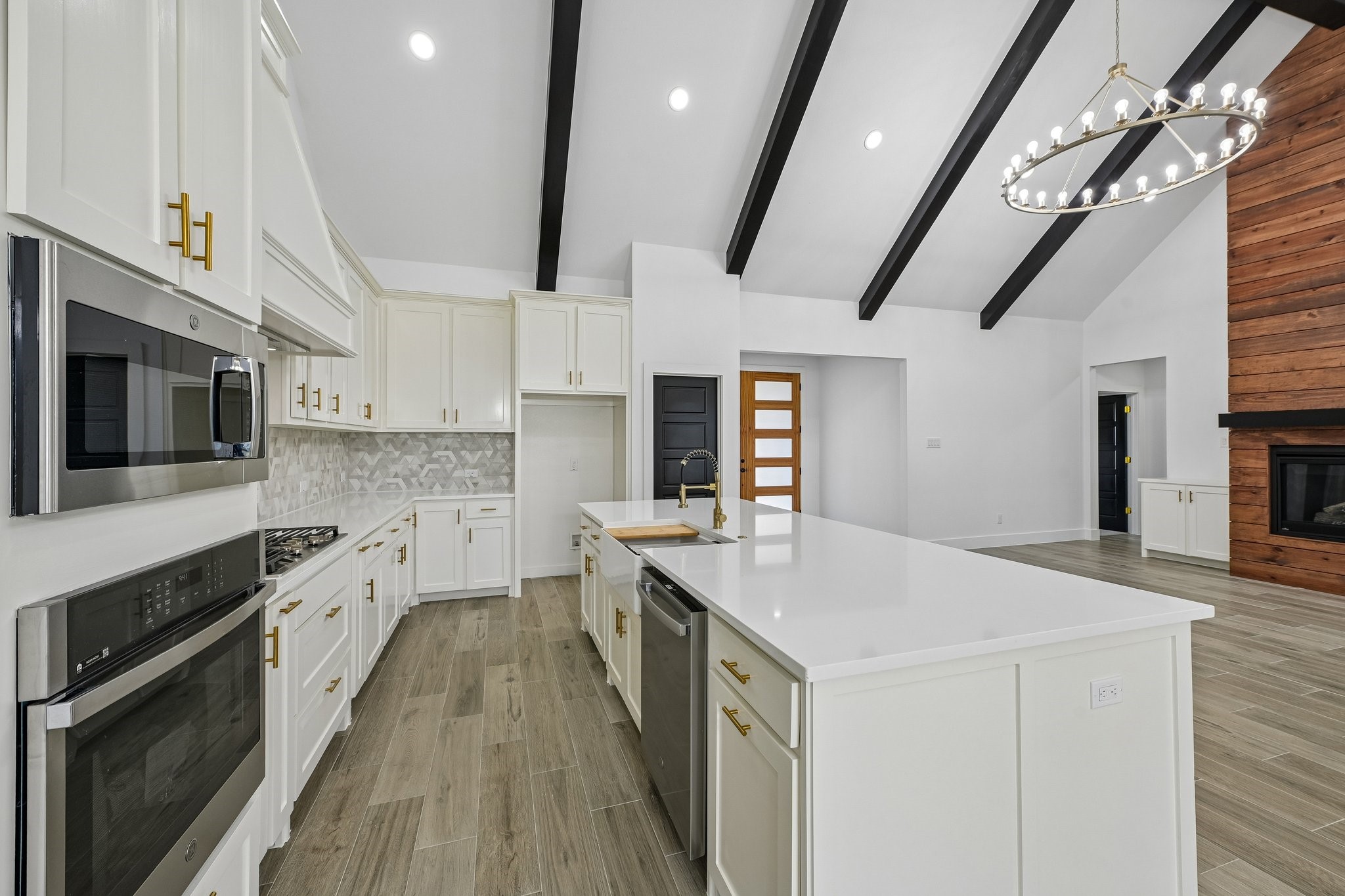 6605 Buffalo Ridge Circle