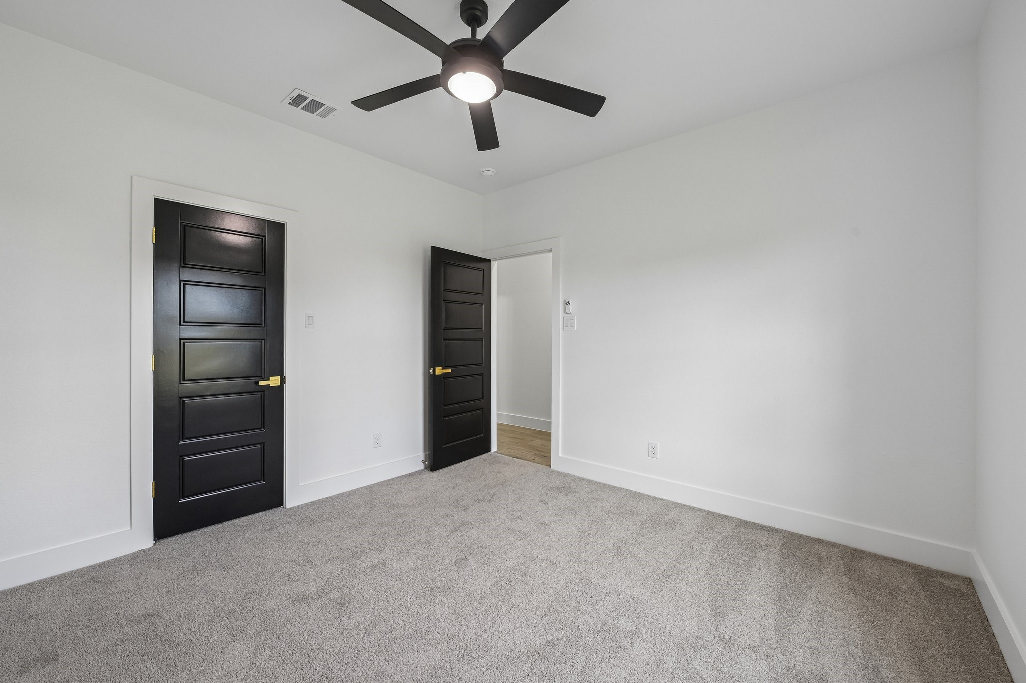 6605 Buffalo Ridge Circle