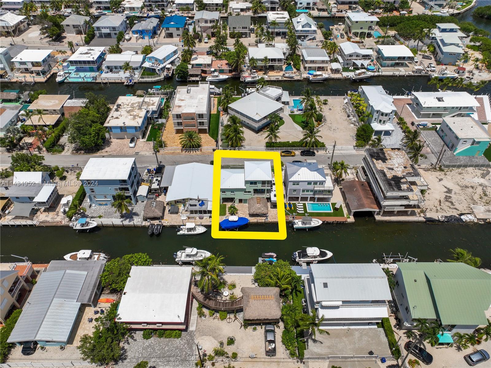 706 Grouper Ln