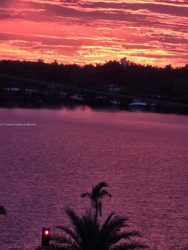 801 S Ocean Dr # 604