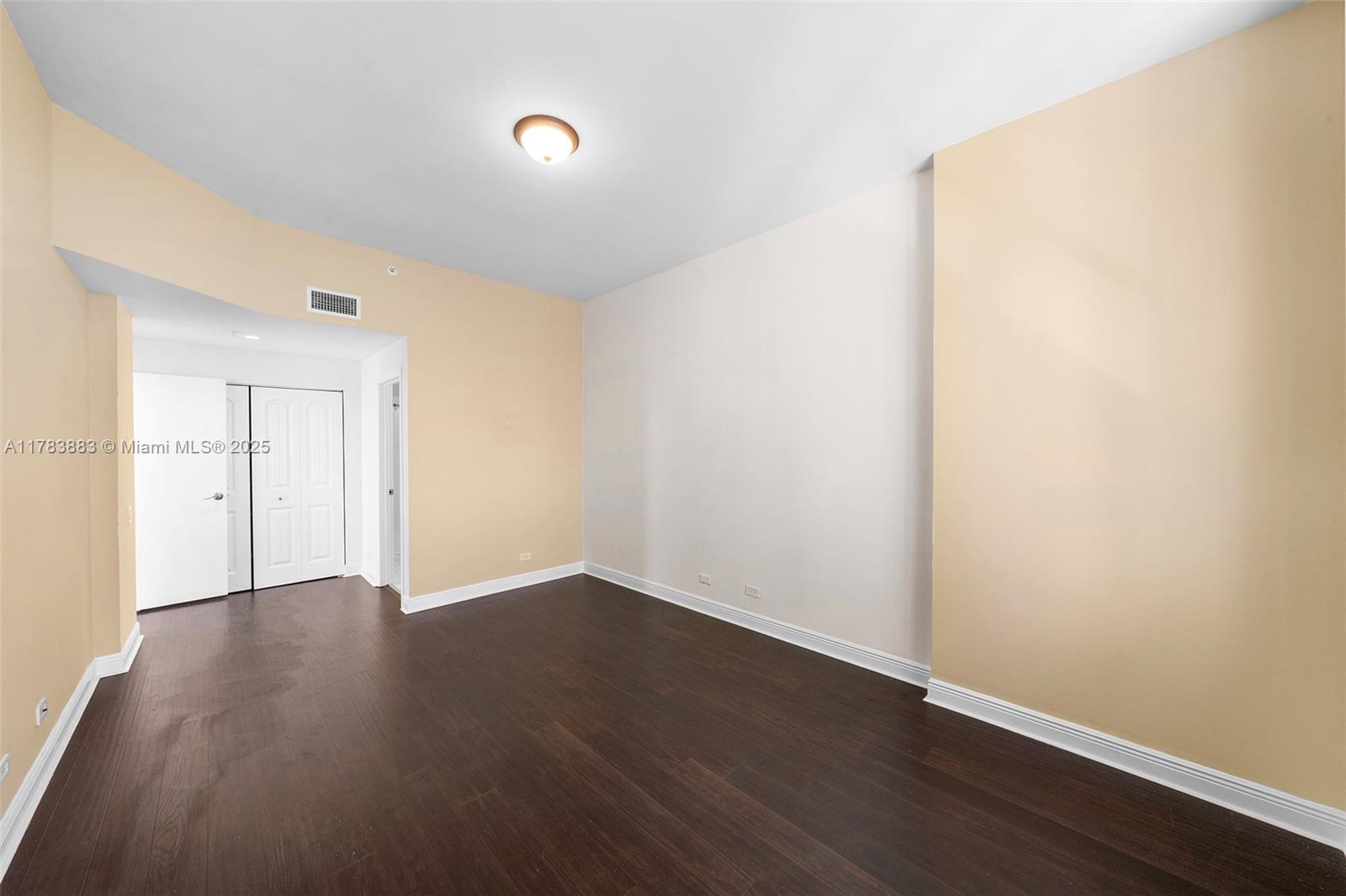 888 Brickell Key Dr # 2611