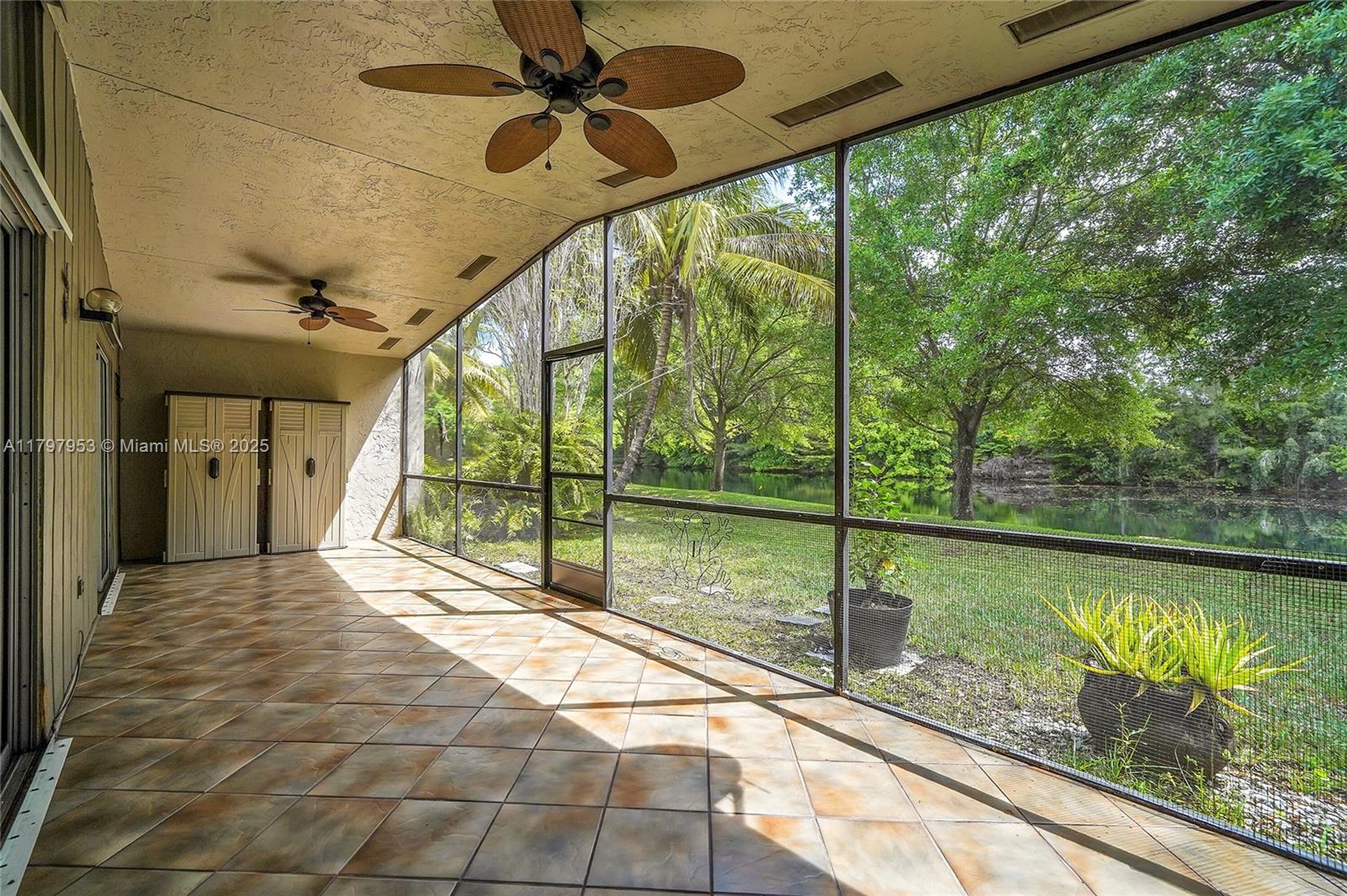 616 Woodgate Cir # D