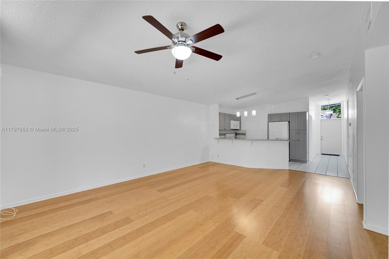 616 Woodgate Cir # D