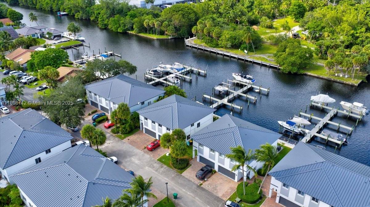 2726 Treasure Cove Cir, Dania Beach