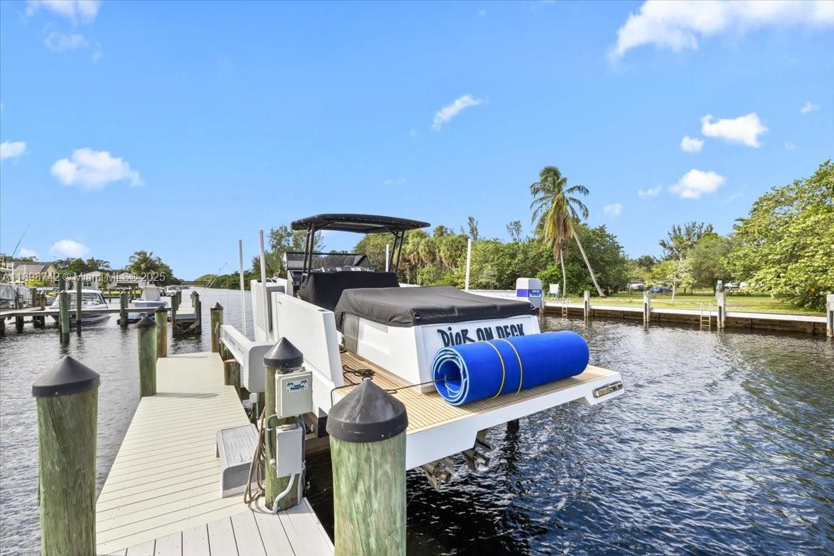 2726 Treasure Cove Cir, Dania Beach