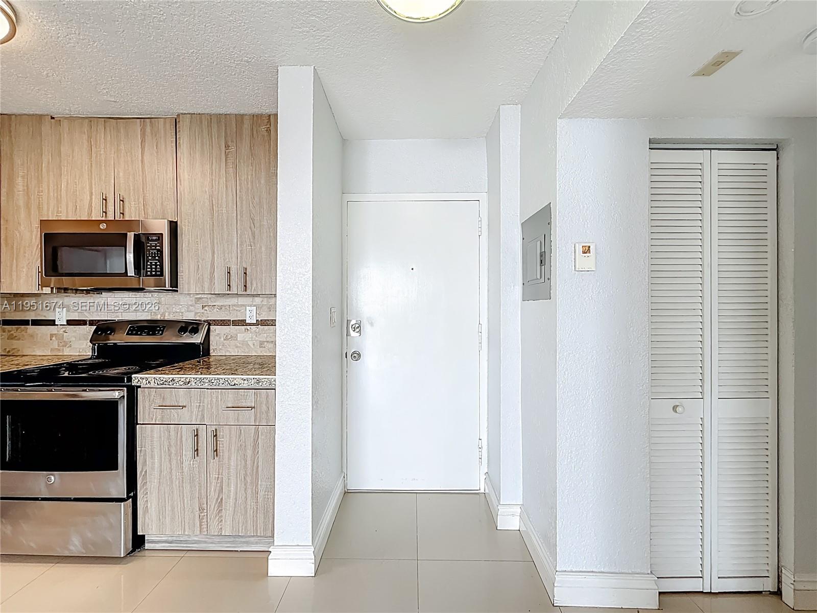 1800 NW 24th Ave # 1020