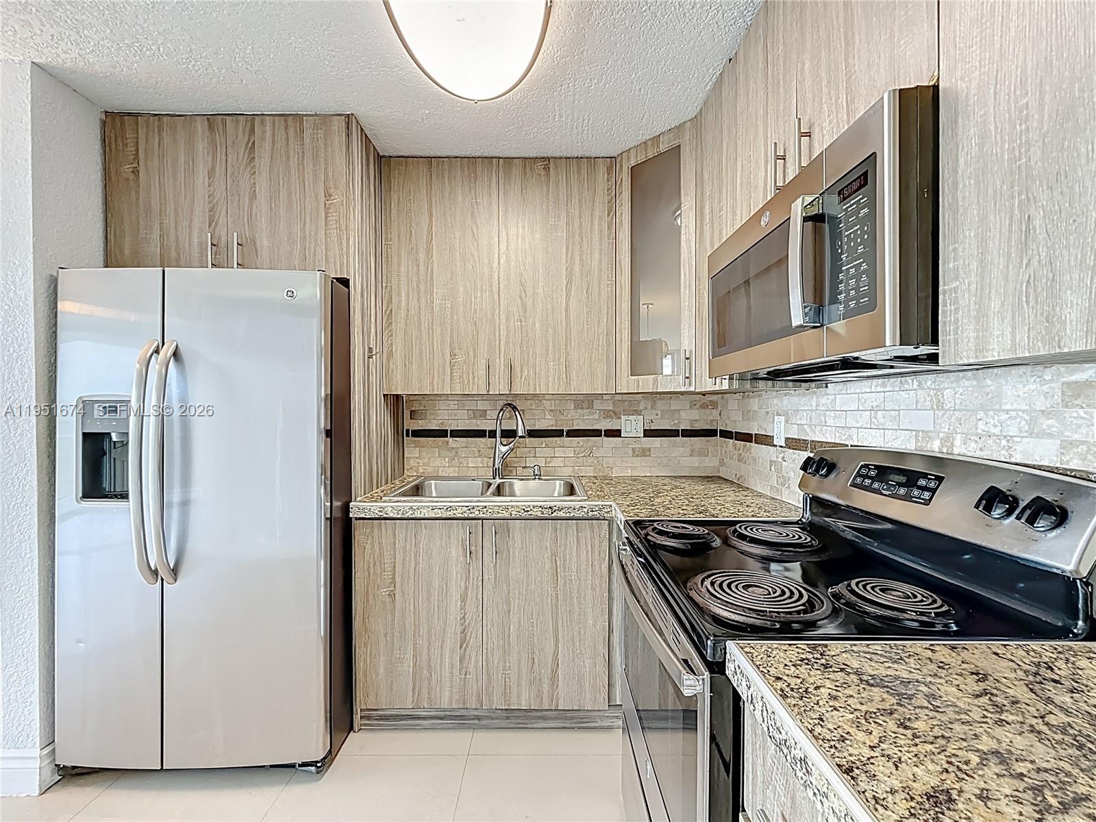 1800 NW 24th Ave # 1020