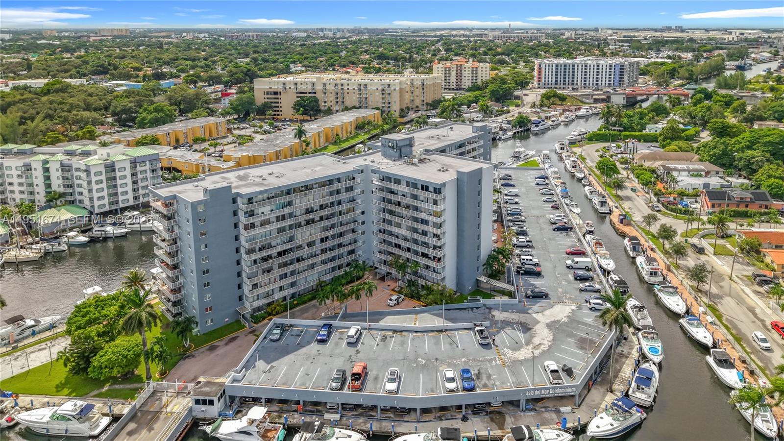 1800 NW 24th Ave # 1020