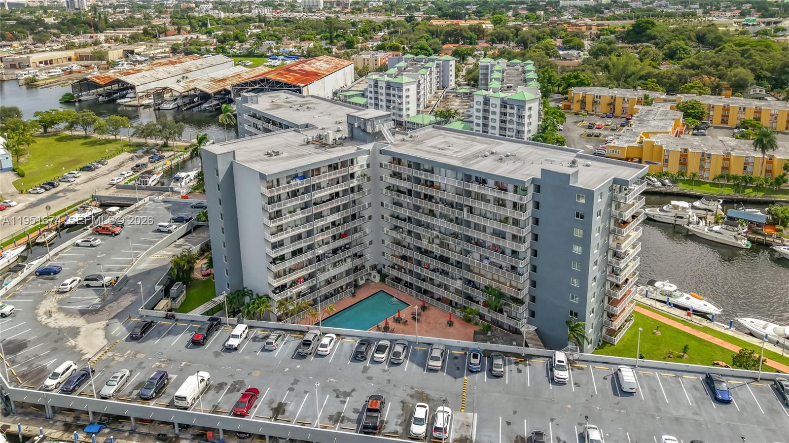 1800 NW 24th Ave # 1020