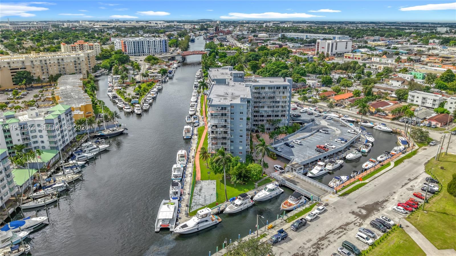 1800 NW 24th Ave # 1020