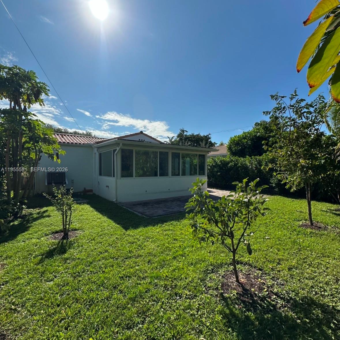 109 Camilo Ave