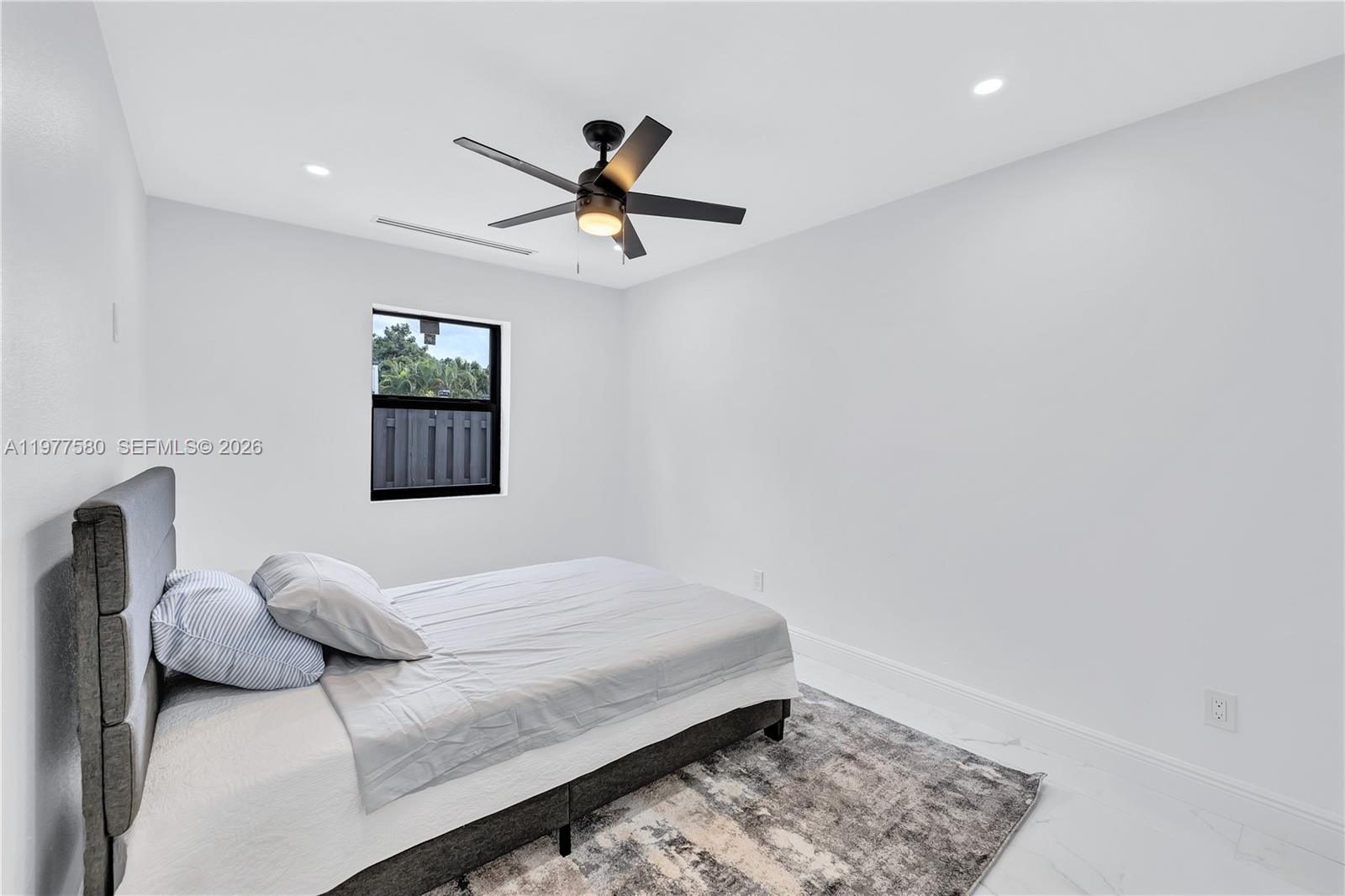 1608 SW 5th Ct