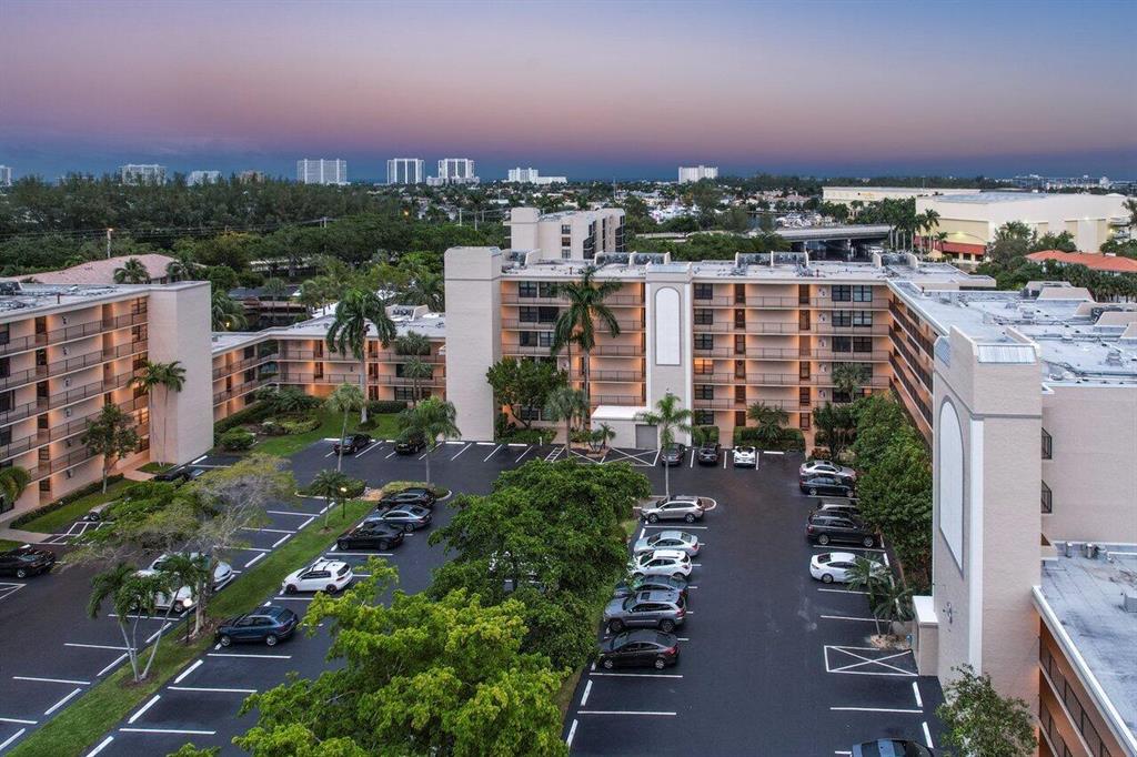 7 Royal Palm Way Unit 408