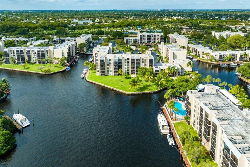 7 Royal Palm Way Unit 408